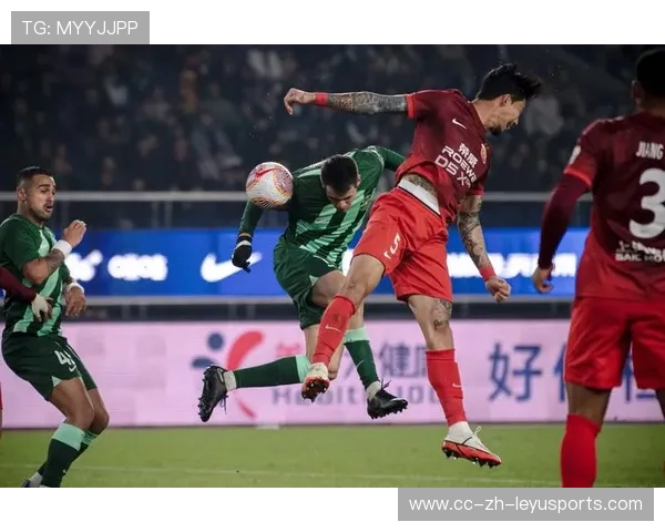 上海海港莱昂纳多中路连续突破：引领未来的足球风暴